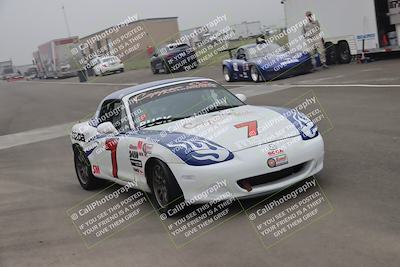 media/Jan-17-2026-CalClub SCCA (Sat) [[6b87d8fe28]]/Around the Pits/